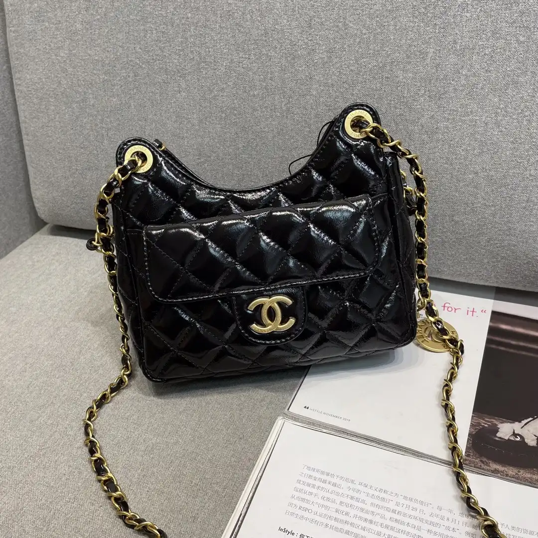 CHANEL HOBO HANDBAG-17*19*6cm