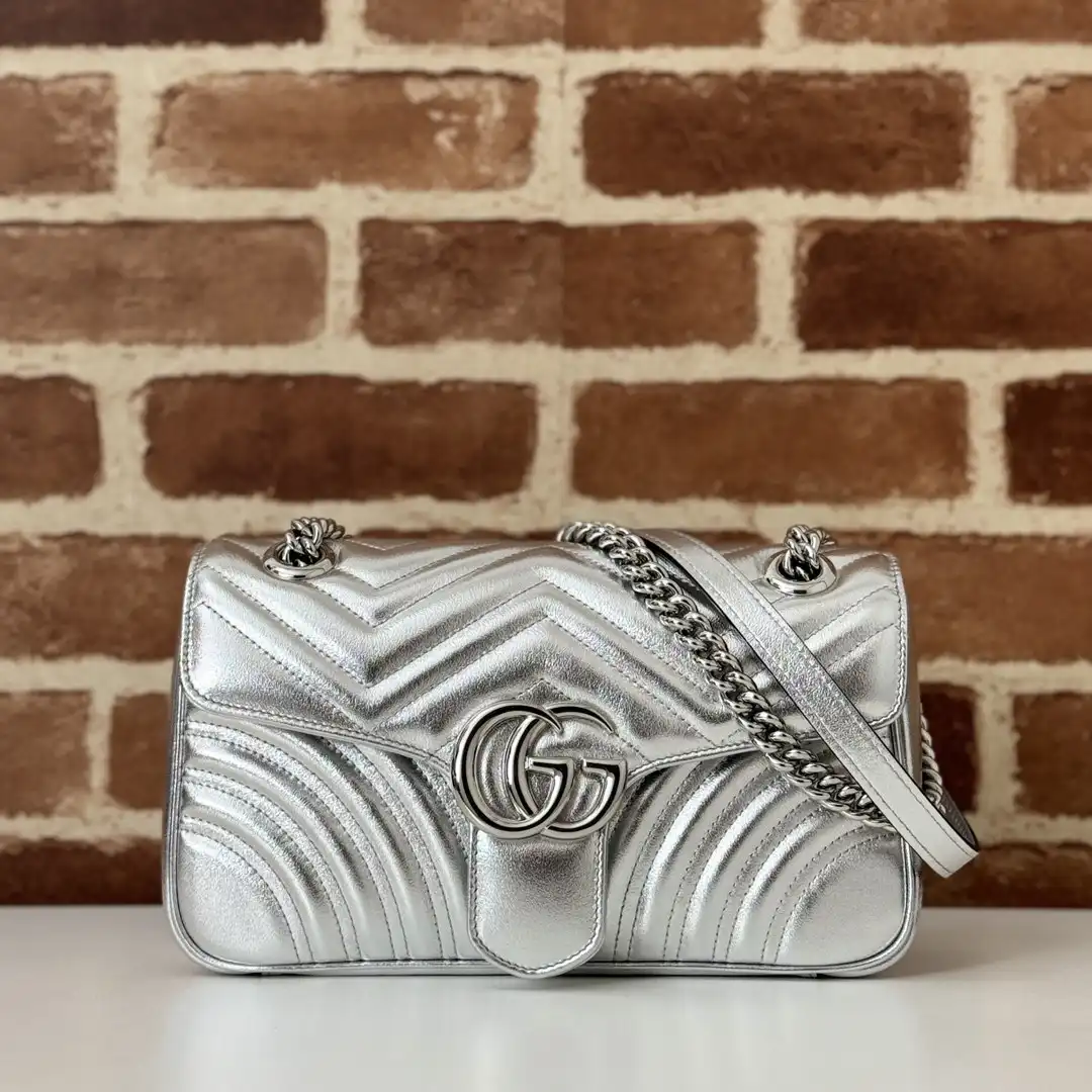 Gucci GG Marmont small shoulder bag