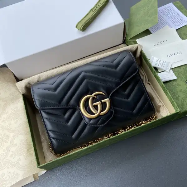 Cheap GUCCI GG Marmont super mini bag