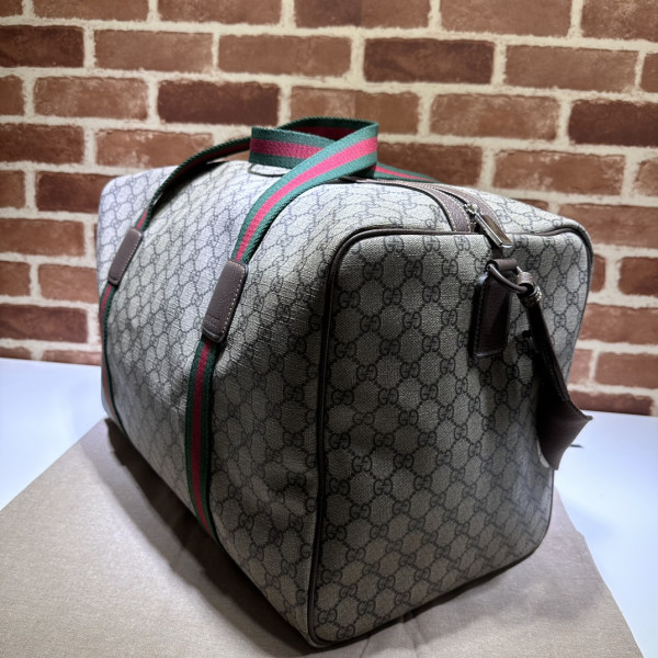 HOT SALE Gucci Medium duffle bag with Web