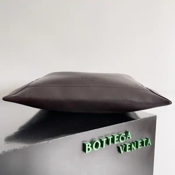 Bottega Veneta Hop