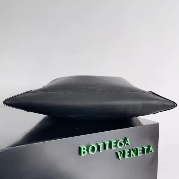 Bottega Veneta Hop