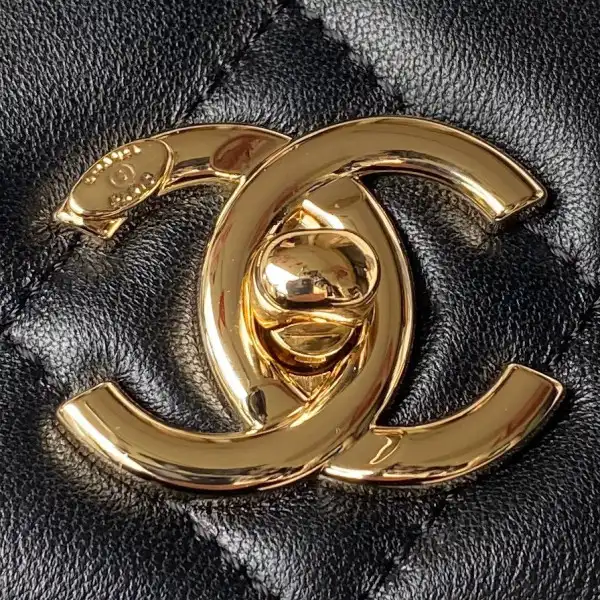 CHANEL trendy CC -25CM