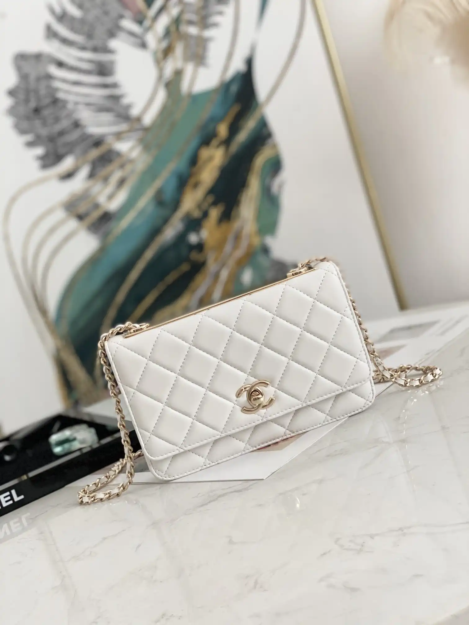 CHANEL TRENDY WOC-19CM