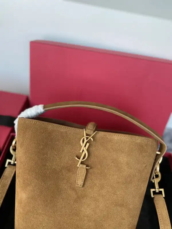 Yupoo bagsoffer YSL LE 37  SMALL BAG-17*20*13CM