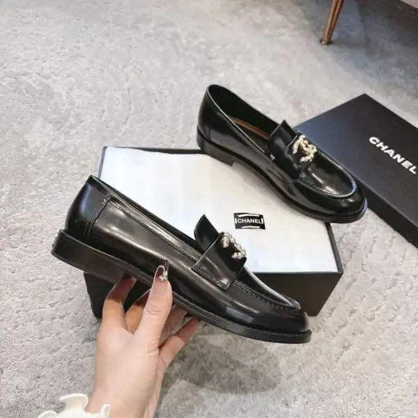 First bag ru CHANEL LOAFERS