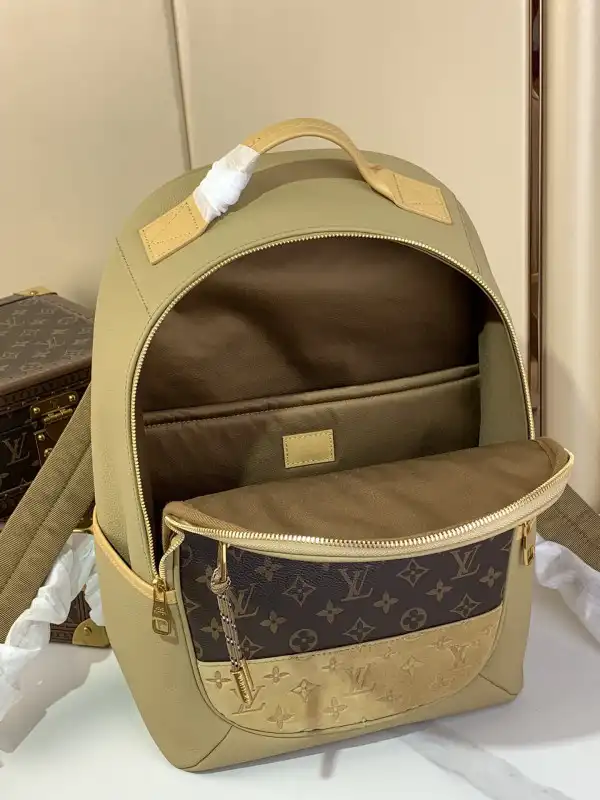 First bag ru Louis Vuitton Ooutdoor Backpack-44&19*31CM