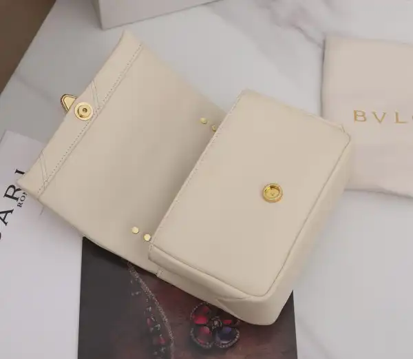 Yupoo bagsoffer BVLGARI Cabochon