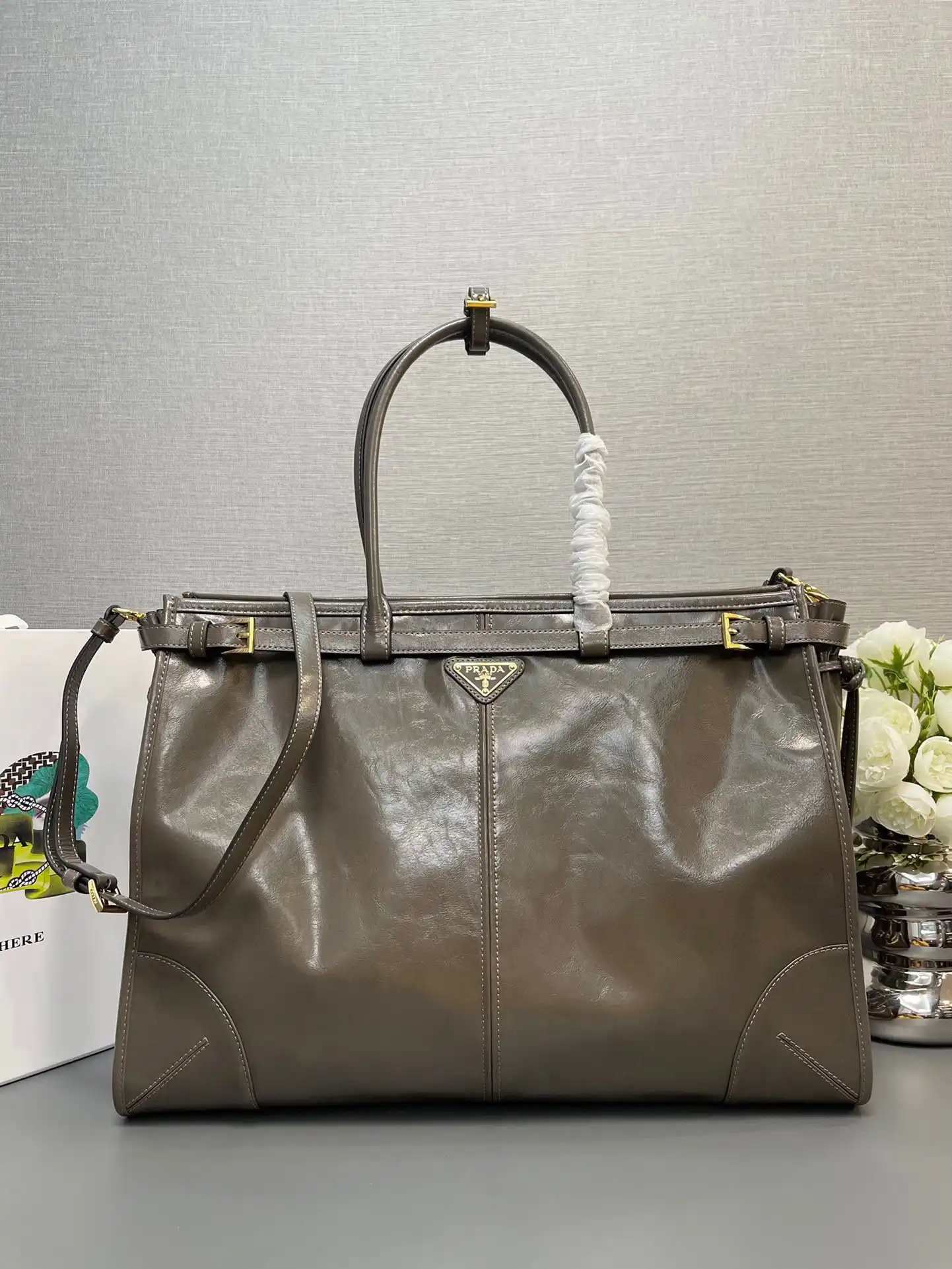 REP Prada Extra large leather handbag