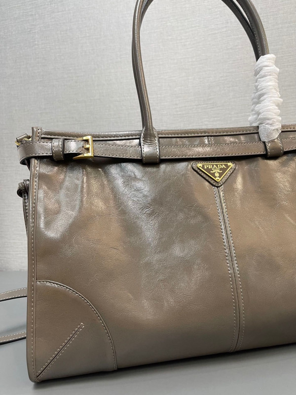 HOT SALE Prada Large leather handbag