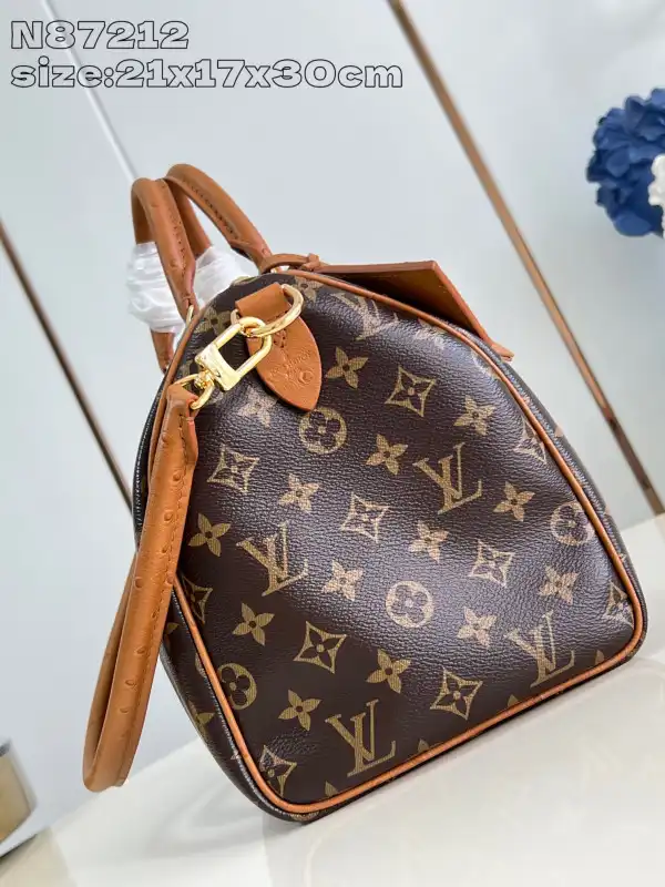 You get luxury for less. Shop now for the best deals on fake Louis bags. Louis Vuitton Speedy Soft 30 Boho