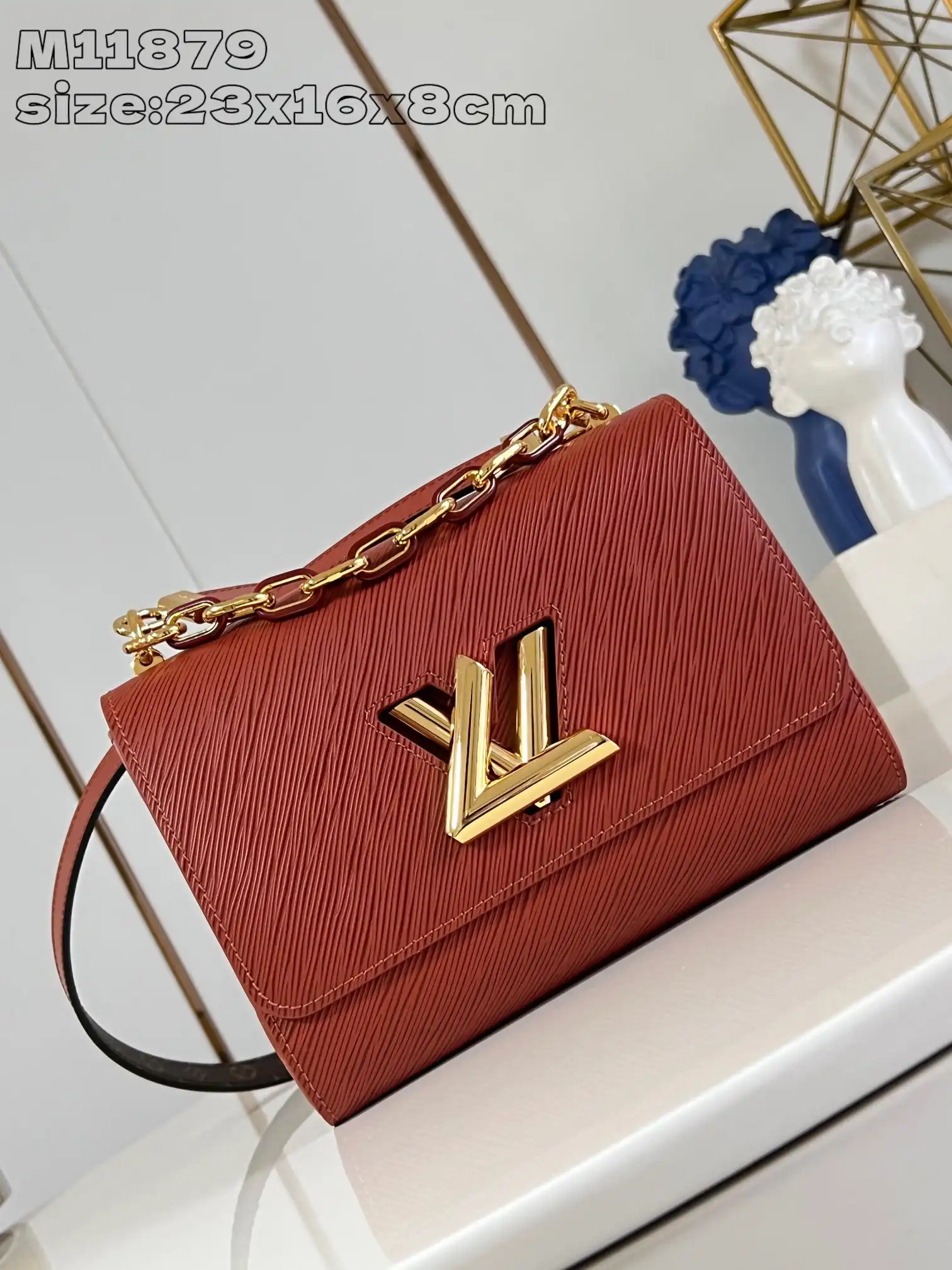 First bag ru LOUIS VUITTON TWIST MM-23*17*9.5CM