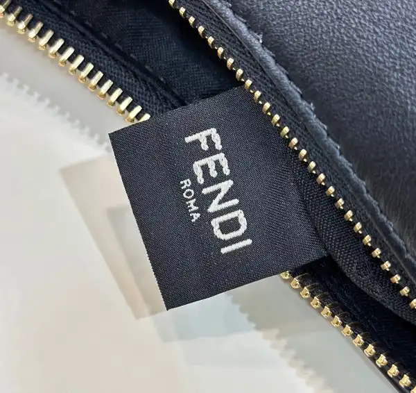 Yupoo bagsoffer Fendi Fendigraphy Mini-13*7.5*20CM