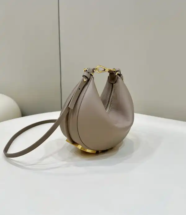 First bag ru Fendi Fendigraphy Mini-13*7.5*20CM