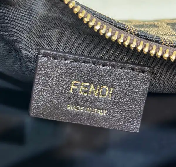 Fendi Fendigraphy Mini-13*7.5*20CM