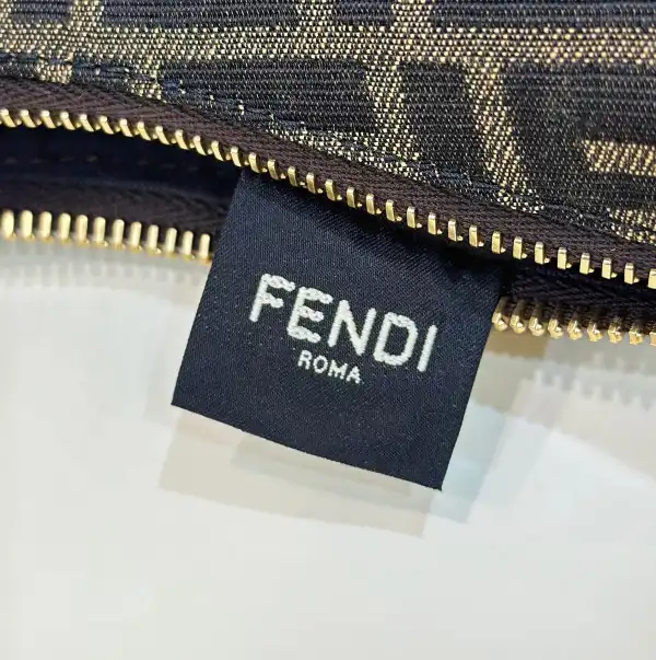 Bagsoffer yupoo Fendi Fendigraphy Mini-13*7.5*20CM