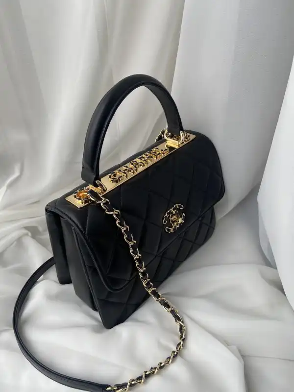 CHANEL trendy CC -25CM