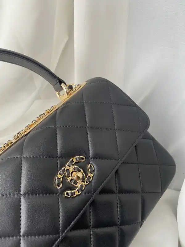 First Bag Ru CHANEL trendy CC -25CM