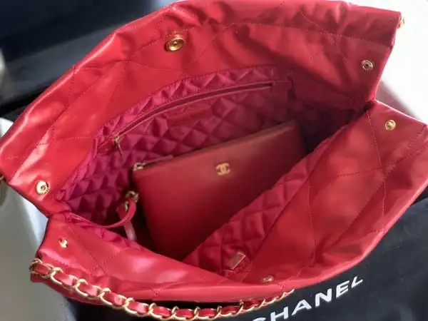 CHANEL 22 HANDBAG