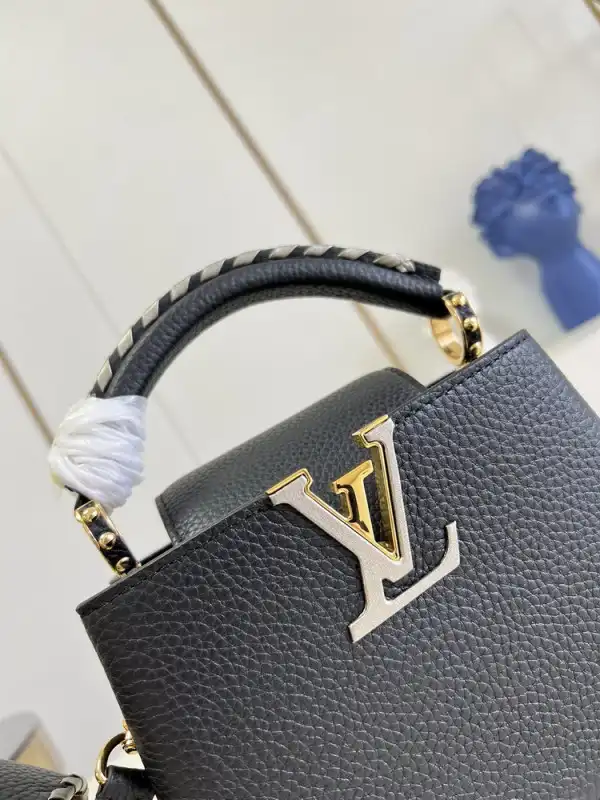 LOUIS VUITTON CAPUCINES MINI