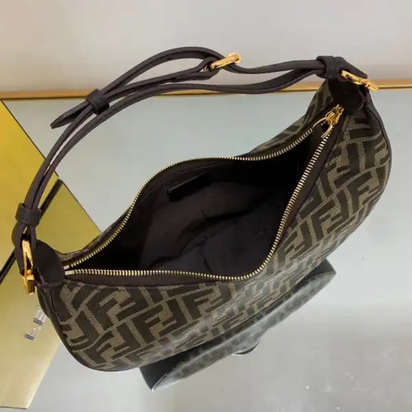 Bagsoffer Fendi Fendigraphy Small