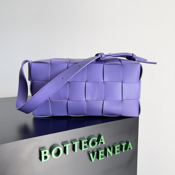 HOT SALE BOTTEGA VENETA BRICK CASSETTE