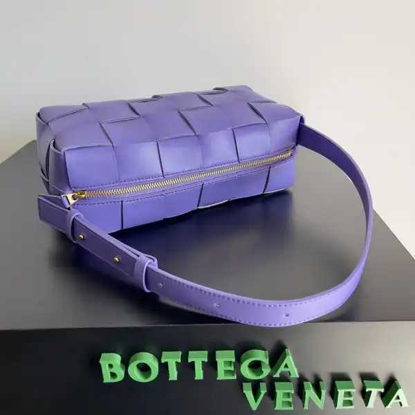 Bagsoffer BOTTEGA VENETA BRICK CASSETTE