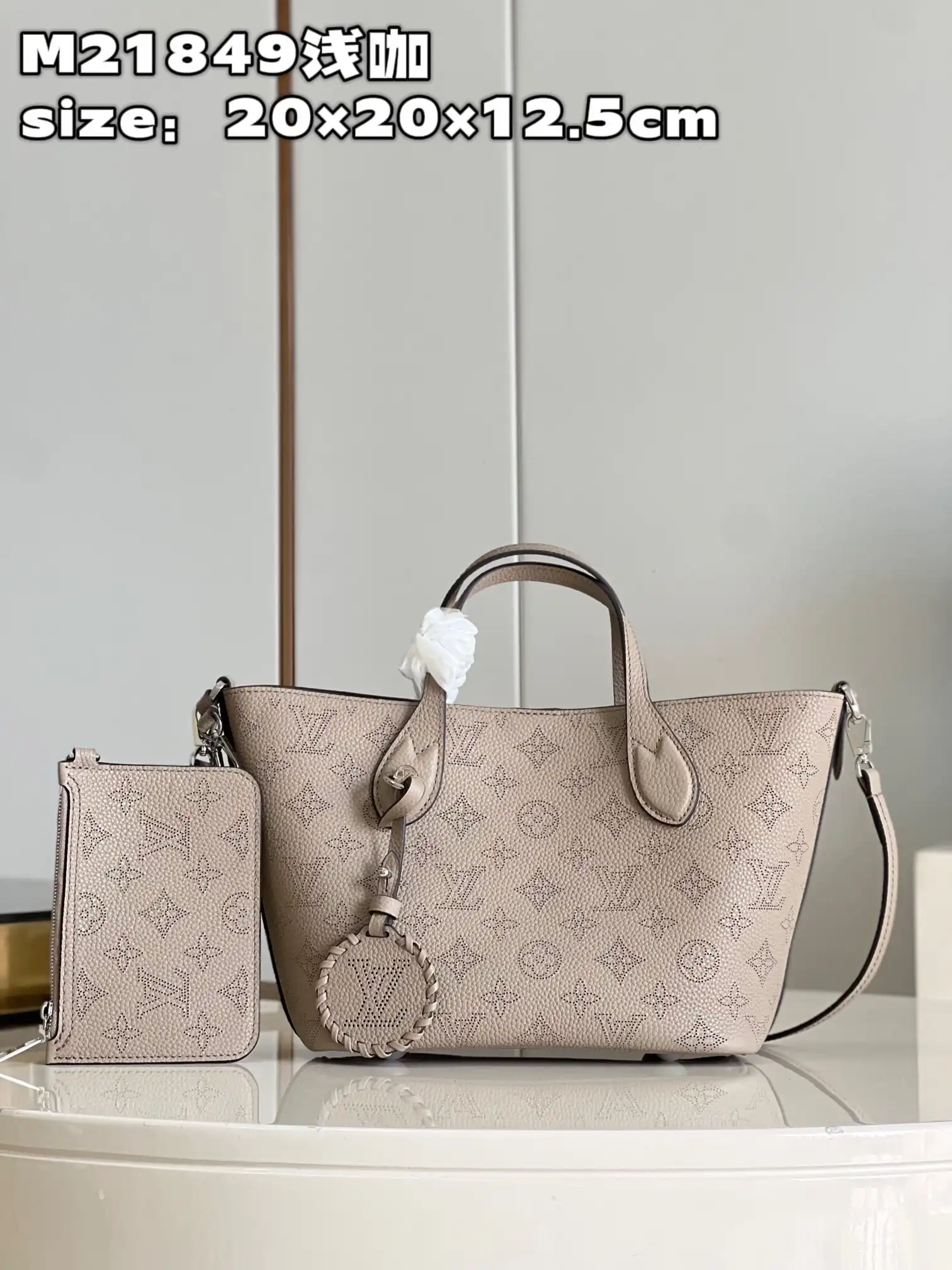 Affordable LOUIS VUITTON BLOSSOM PM