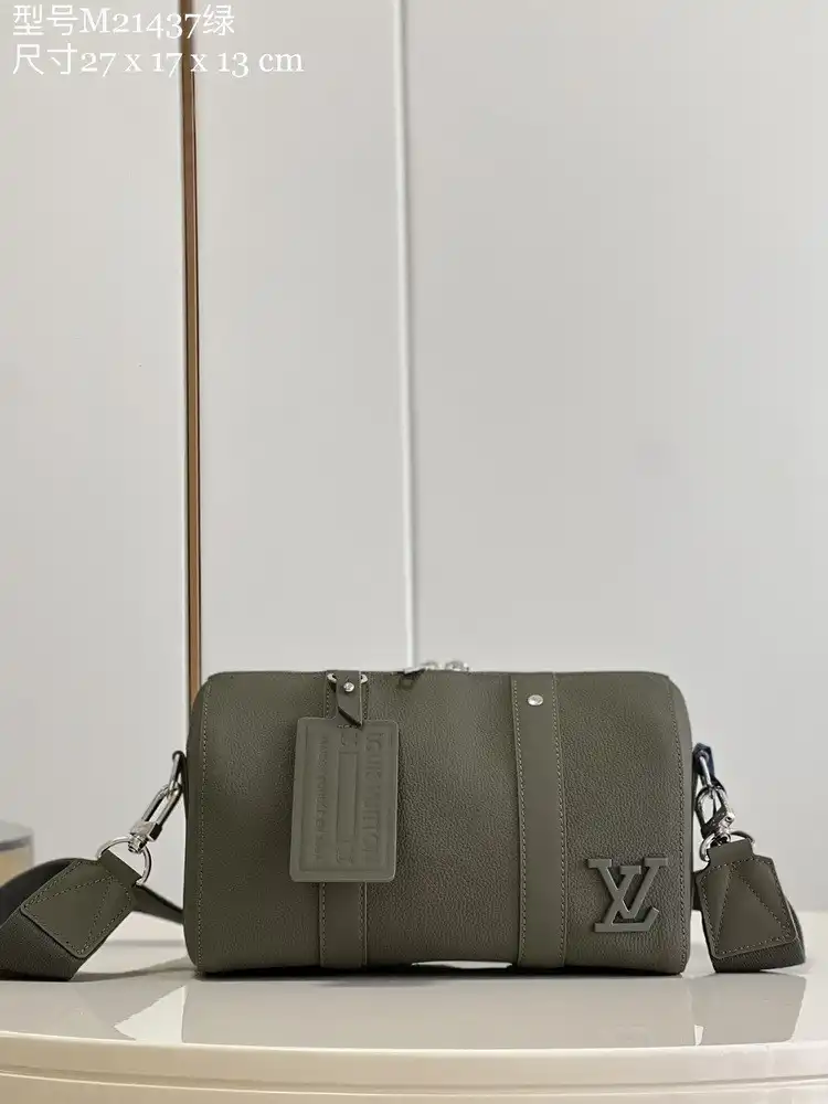 First bag ru LOUIS VUITTON CITY KEEPALL