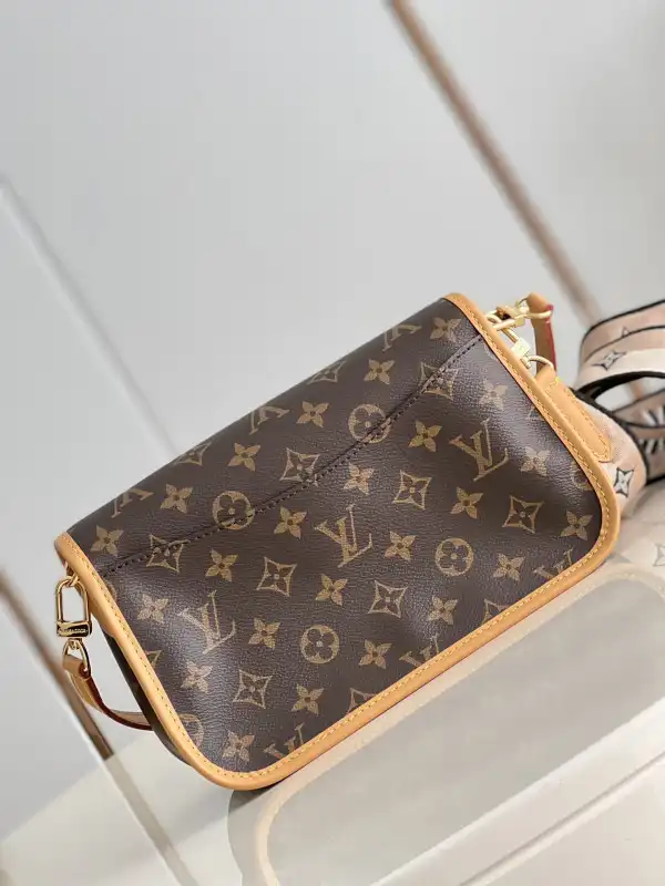 Aaa replica ru LOUIS VUITTON Nano Diane