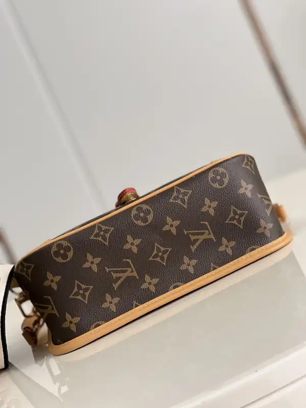 Frstbag ru LOUIS VUITTON Nano Diane