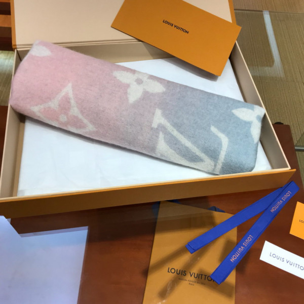 HOT SALE LOUIS VUITTON REYKJAVIK GRADIENT SCARF