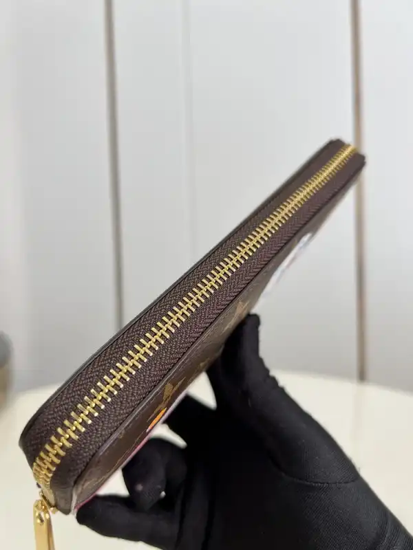 Rep Louis Vuitton ZIPPY WALLET