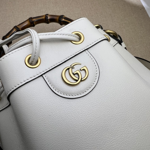 HOT SALE Gucci Diana small bucket bag