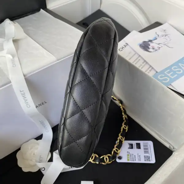 CHANEL HOBO HANDBAG