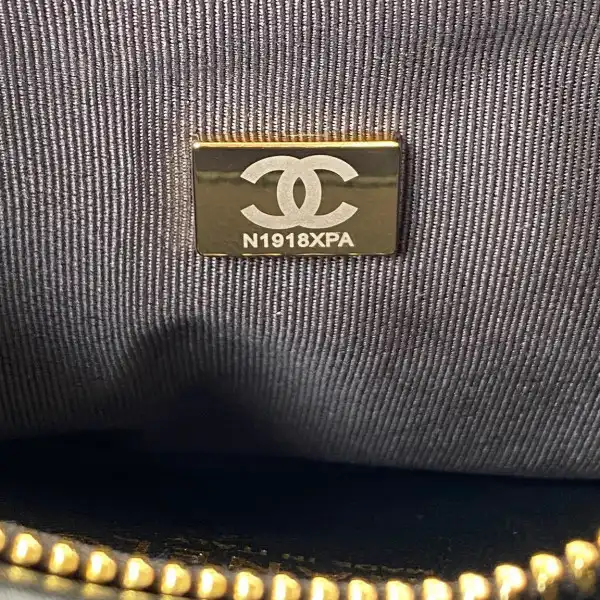 CHANEL HOBO HANDBAG