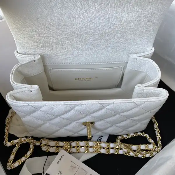 First bag ru CHANEL FLAP BAG