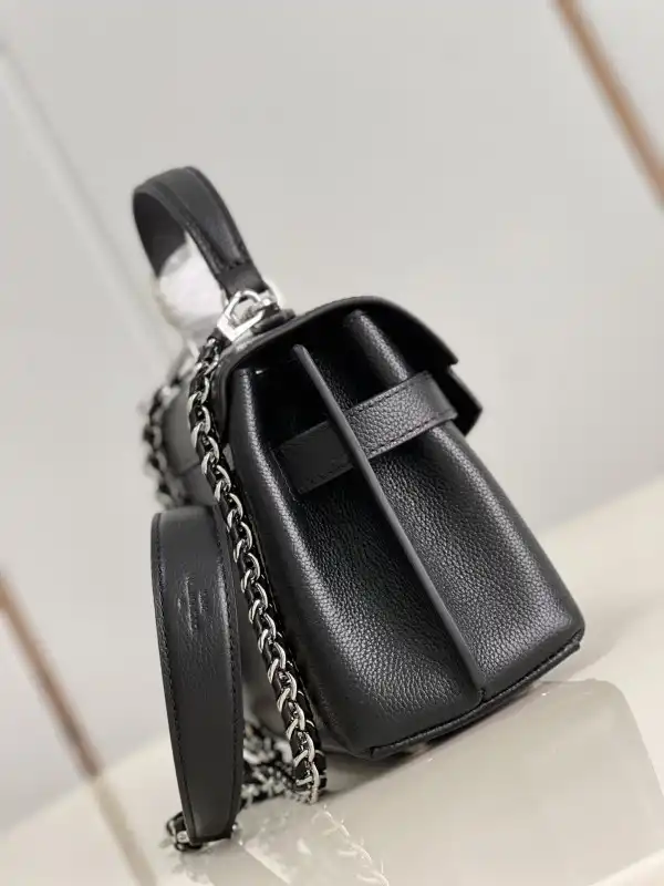 LOUIS VUITTON LOCKME EVER MINI