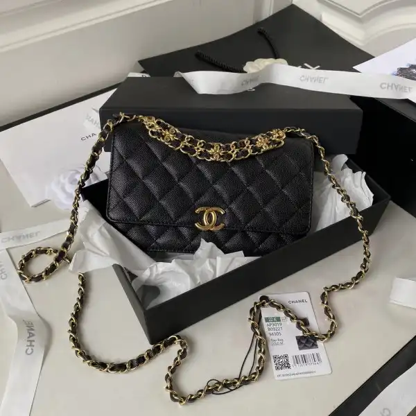 First bag ru CHANEL WALLET