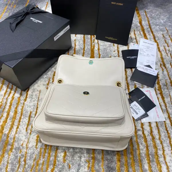 First Bag Ru YSL NIKI MEDIUM