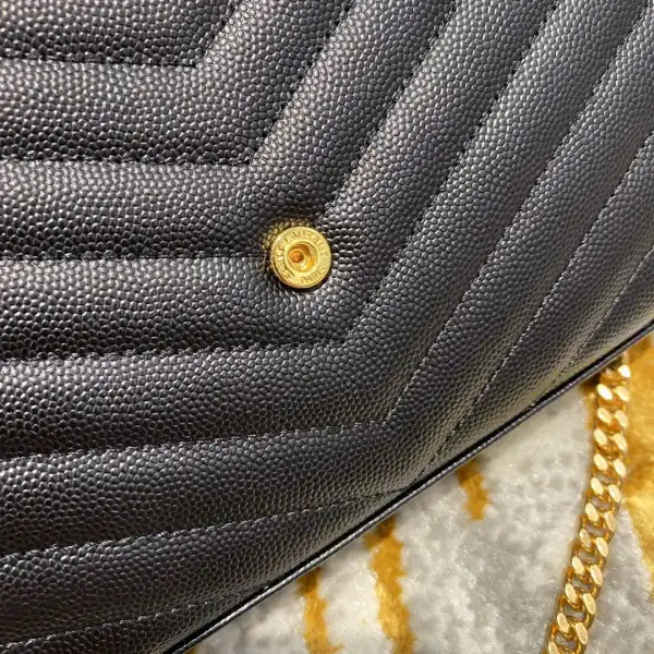 First bag ru YSL CASSANDRE MATELASSÉ CHAIN WALLET