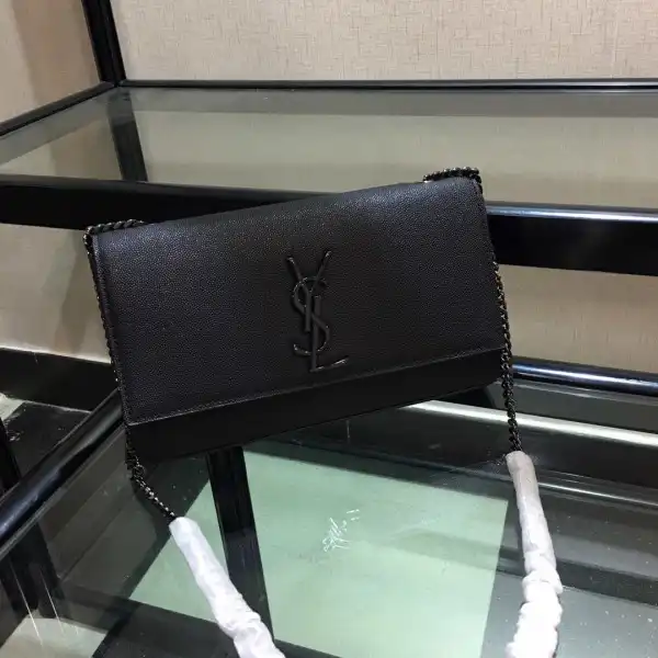 First Bag Ru YSL KATE MEDIUM