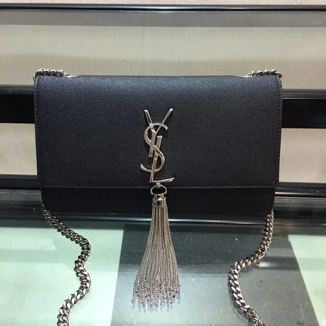 First Bag Ru YSL KATE MEDIUM