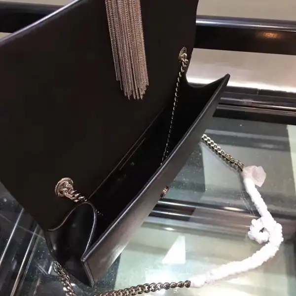 First Bag Ru YSL KATE MEDIUM