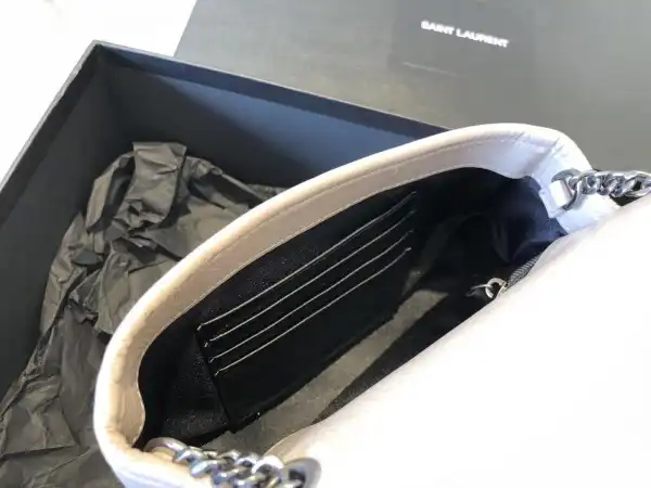 Firstbag Ru YSL NIKI CHAIN WALLET