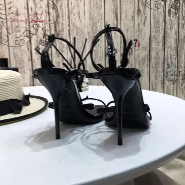 First bag ru YSL CASSANDRA PLATFORM SANDALS IN PATENT LEATHER