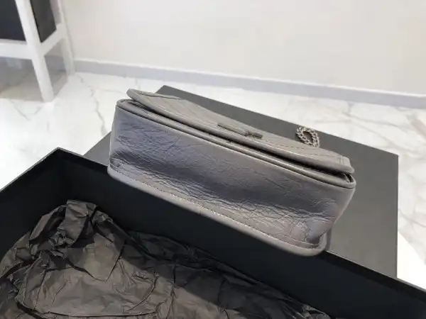 First bag ru YSL NIKI CHAIN WALLET