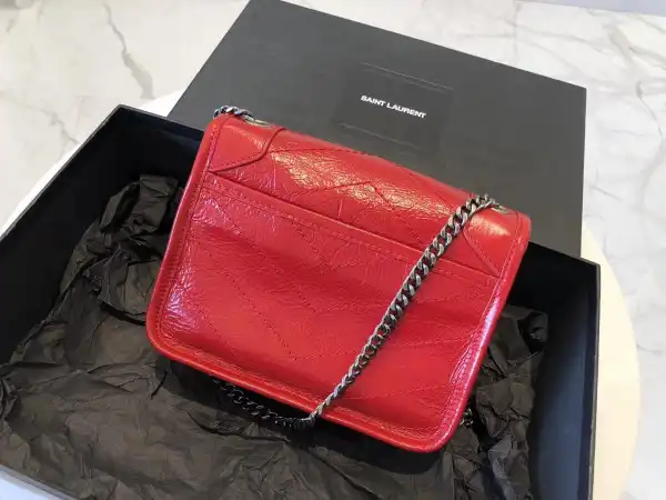 First bag ru YSL NIKI CHAIN WALLET