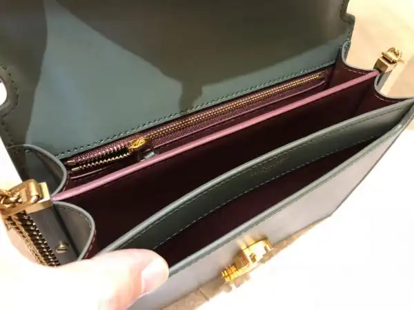 Bagsoffer YSL CASSANDRA