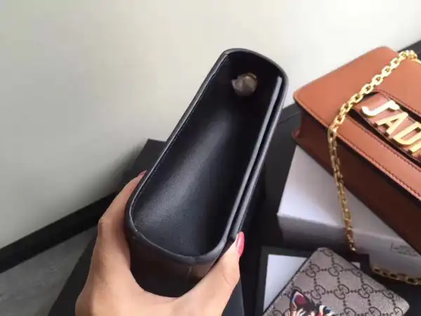 YSL KATE MEDIUM